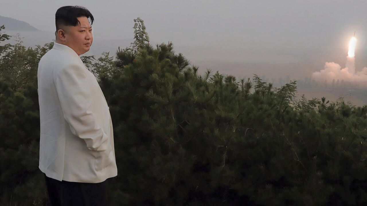 金正恩要加强海军力量,应对美国及盟友 八阕