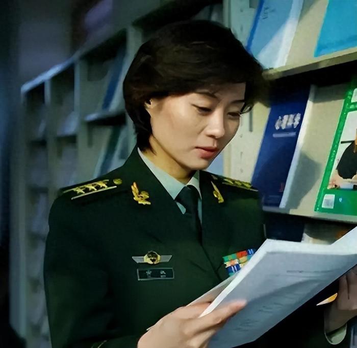 少将雷敏,西藏武警美女副司令员 | å «é