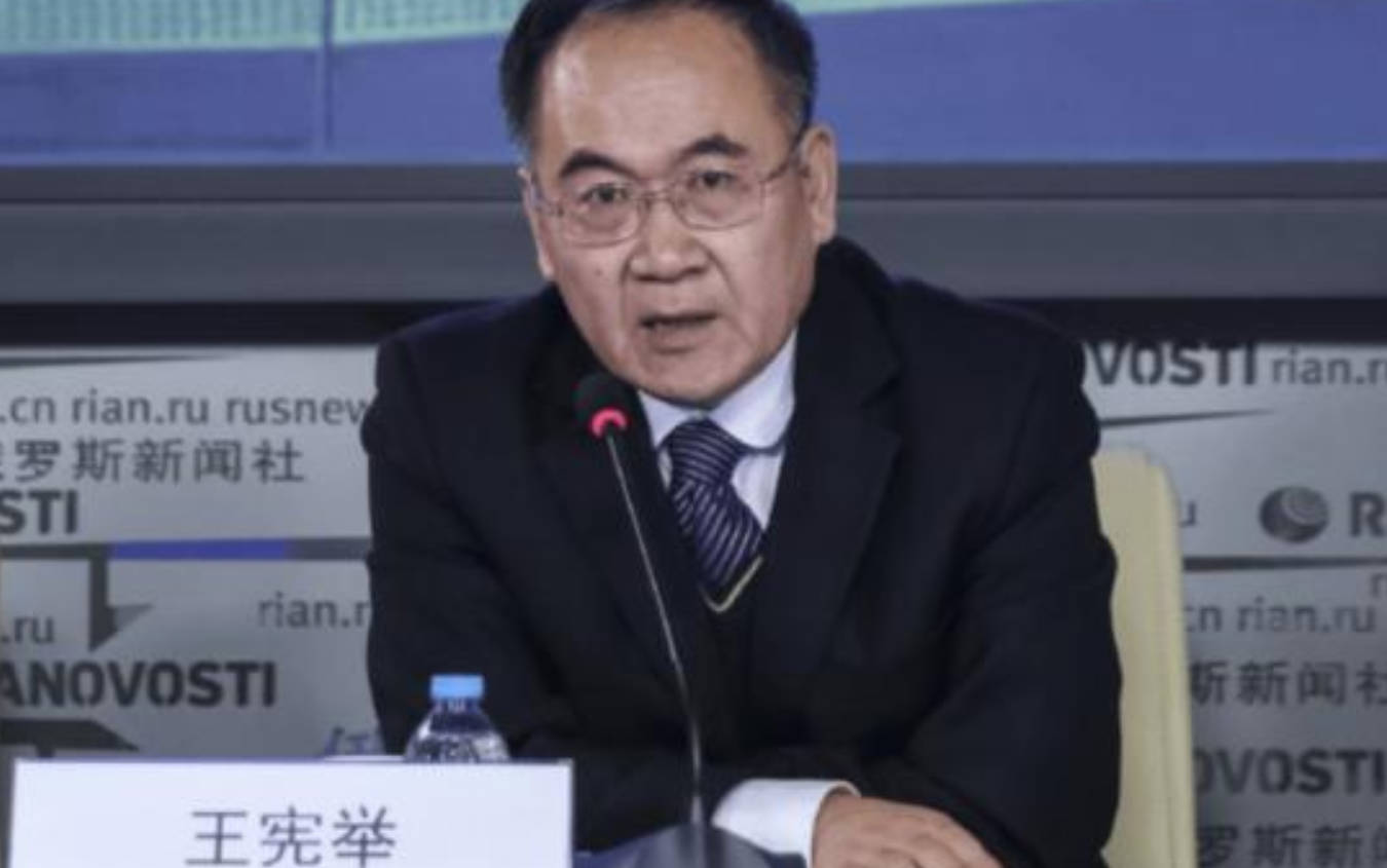 哈萨克斯坦与王宪举教授紧急切割 | 八阕
