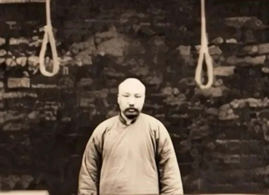 李大钊被施绞刑40分钟,24年后真相大白 | 八阕